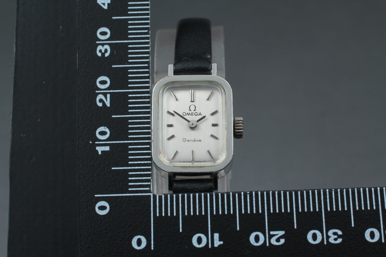 Vintage 1970 [Near MINT] Omega Geneve 511.364 15mm Manual Cal.485 Silver Women's