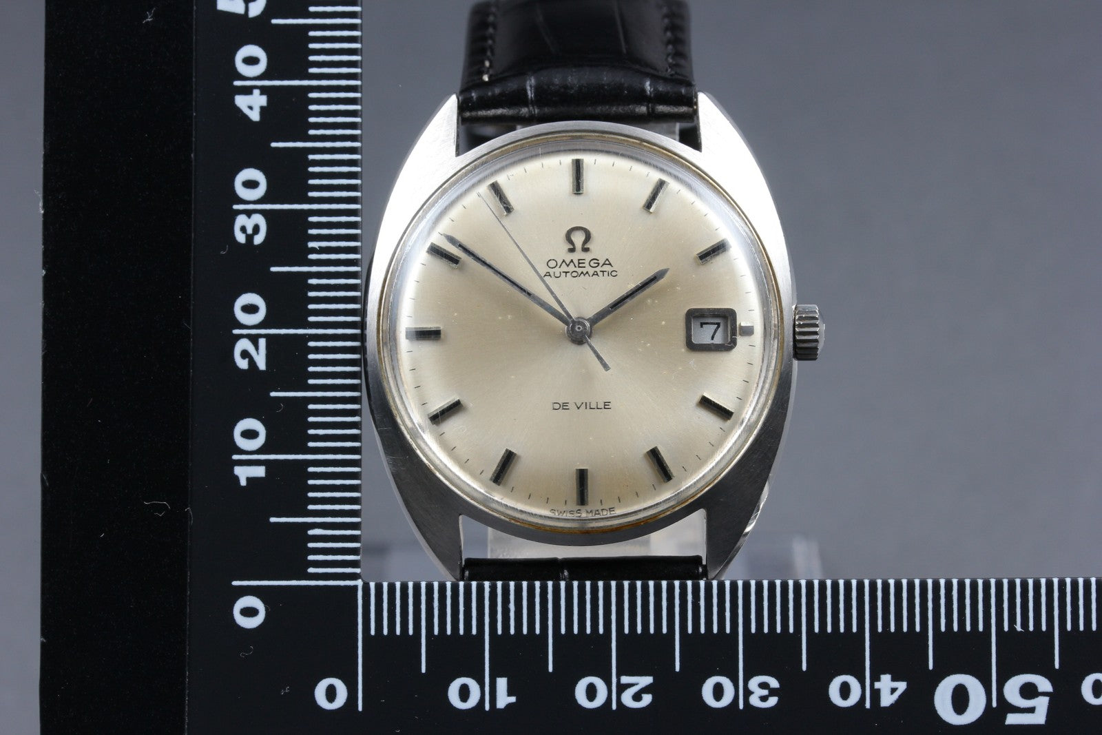 Vintage 1969 Near MINT Omega De ville 166.029 34mm Automatic Cal.565 Silver Men