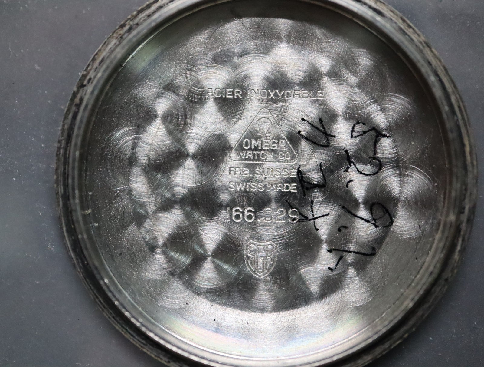 Vintage 1969 Near MINT Omega De ville 166.029 34mm Automatic Cal.565 Silver Men