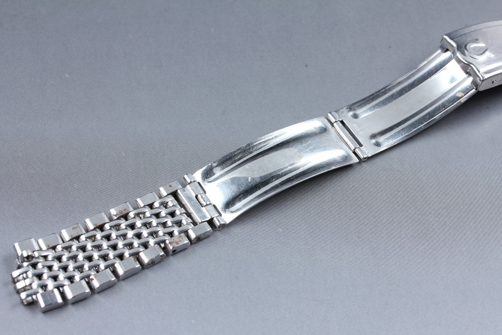 Near MINT Vintage OMEGA 1037 Beads of Rice Bracelet 18mm 570 End link Men's