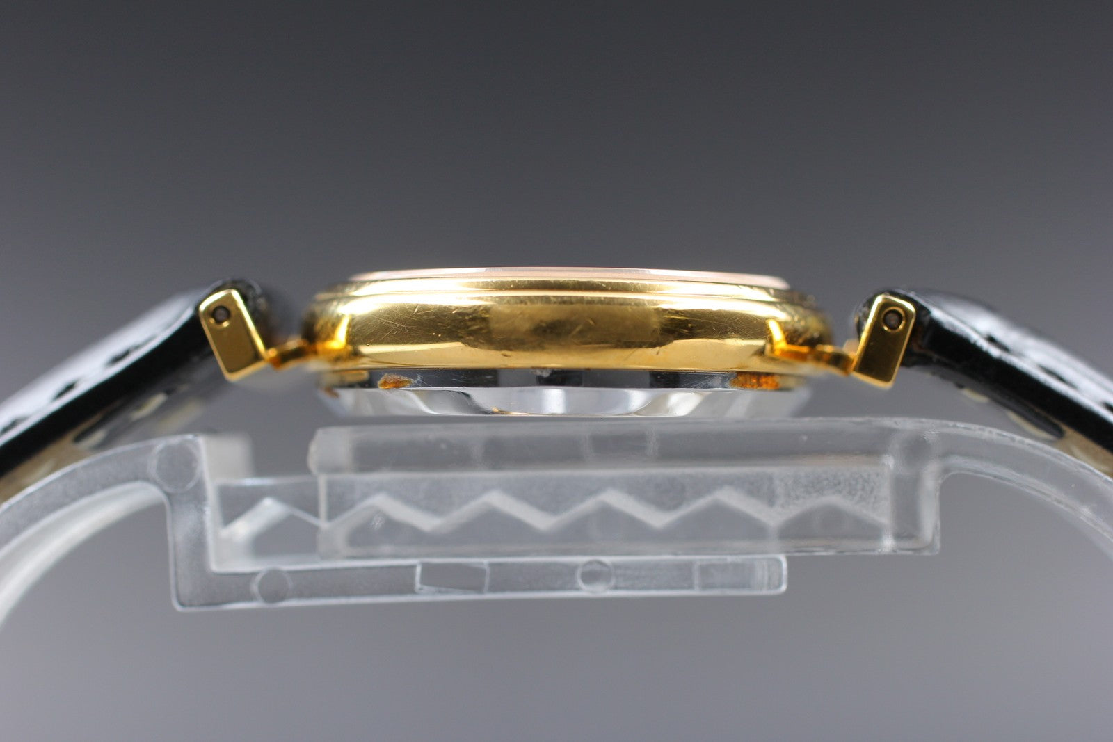 1978 Near MINT OMEGA De Ville 27mm 511.0558 Manual Cal.625 Gold Women's Vintage