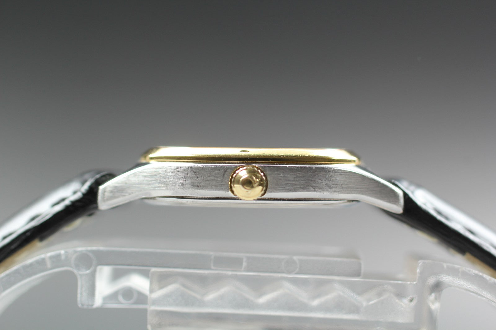 1984 Near MINT Omega Seamaster 796.0875 23mm Quartz Gold Roman Women's Vintage