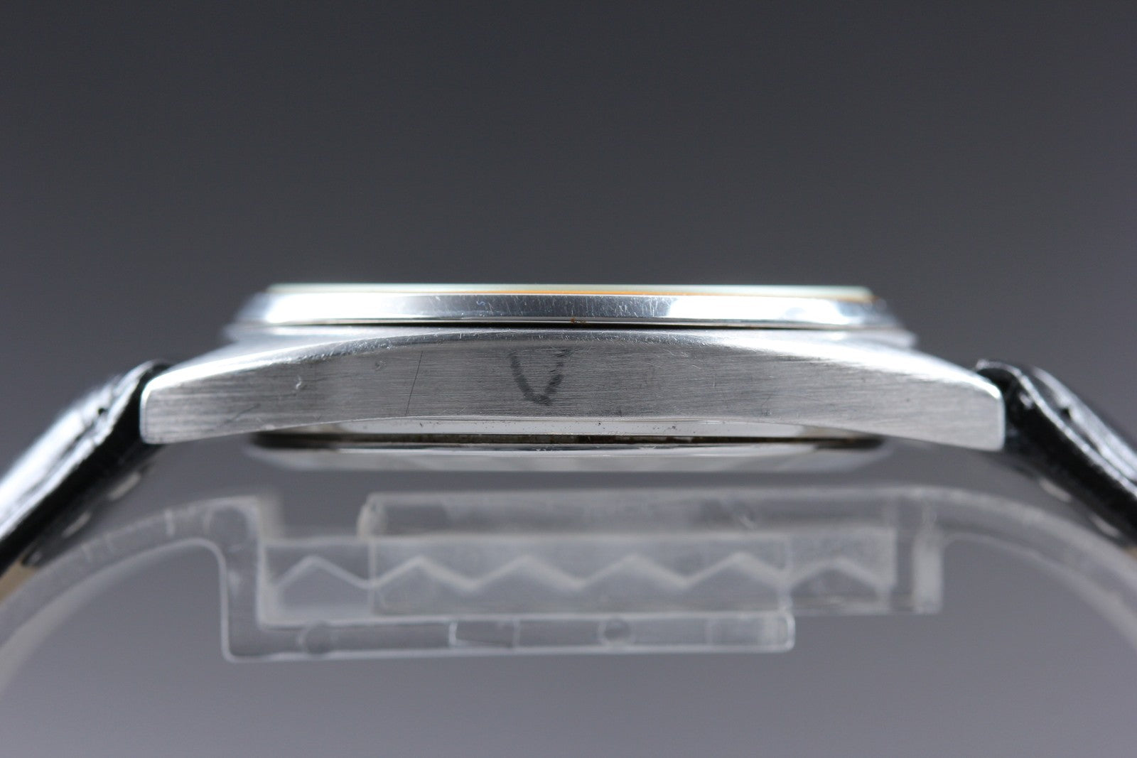 1979 Near MINT OMEGA Seamaster 196.0186 33mm Quartz Cal.1342 Silver Men Vintage