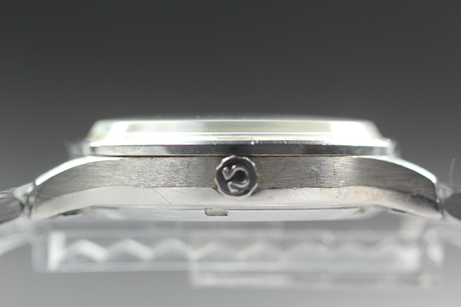 1970 Near MINT OMEGA Constellation f300Hz 35mm 198.003 Quartz Silver Men Vintage