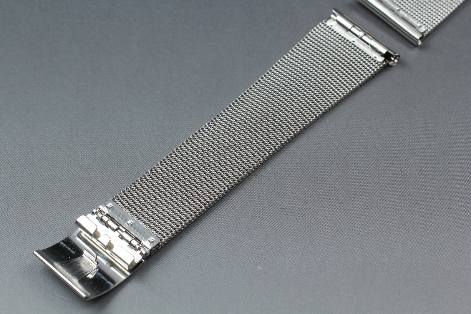 Near MINT Vintage OMEGA 2058 20mm Milanese Mesh Band Bracelet SS Silver Men's