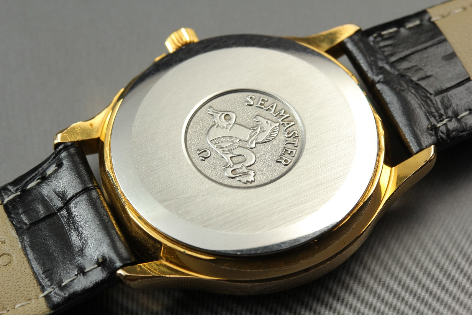 1977 OMEGA Seamaster 196.0106 34mm Quartz Cal.1342 Gold Dial Men's Vintage Exc+5