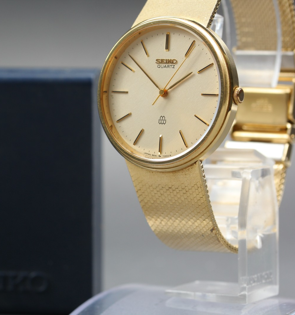 1980 Near MINT / Box SEIKO Dolce Twin Quartz 32mm 9641-7000 Gold Men's Vintage