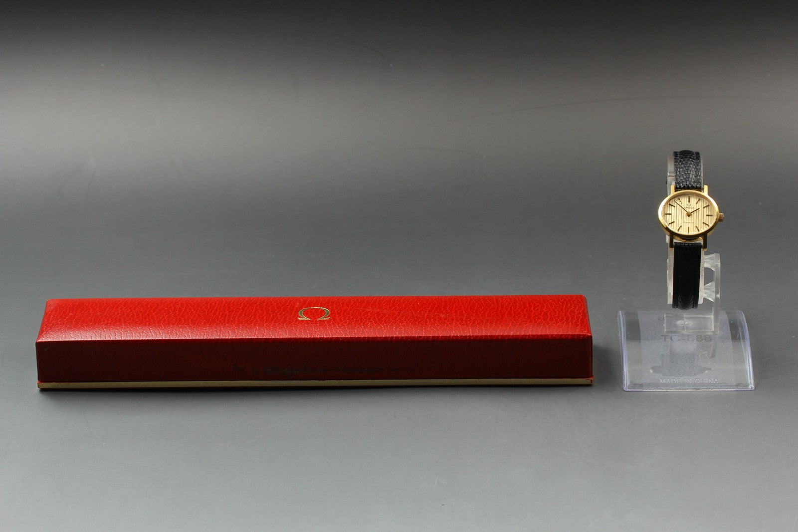 1972 Near MINT / Box OMEGA Geneve 23mm 511.0412 Manual Gold Women's Vintage