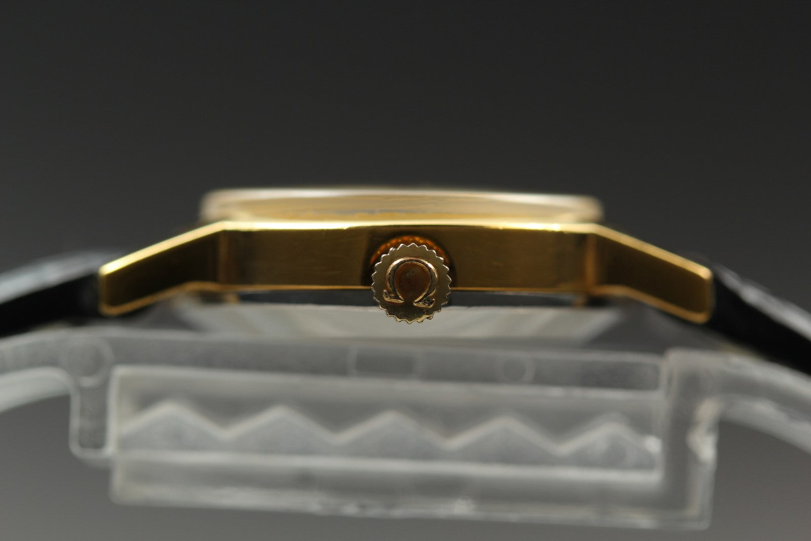 1972 Near MINT / Box OMEGA Geneve 23mm 511.0412 Manual Gold Women's Vintage