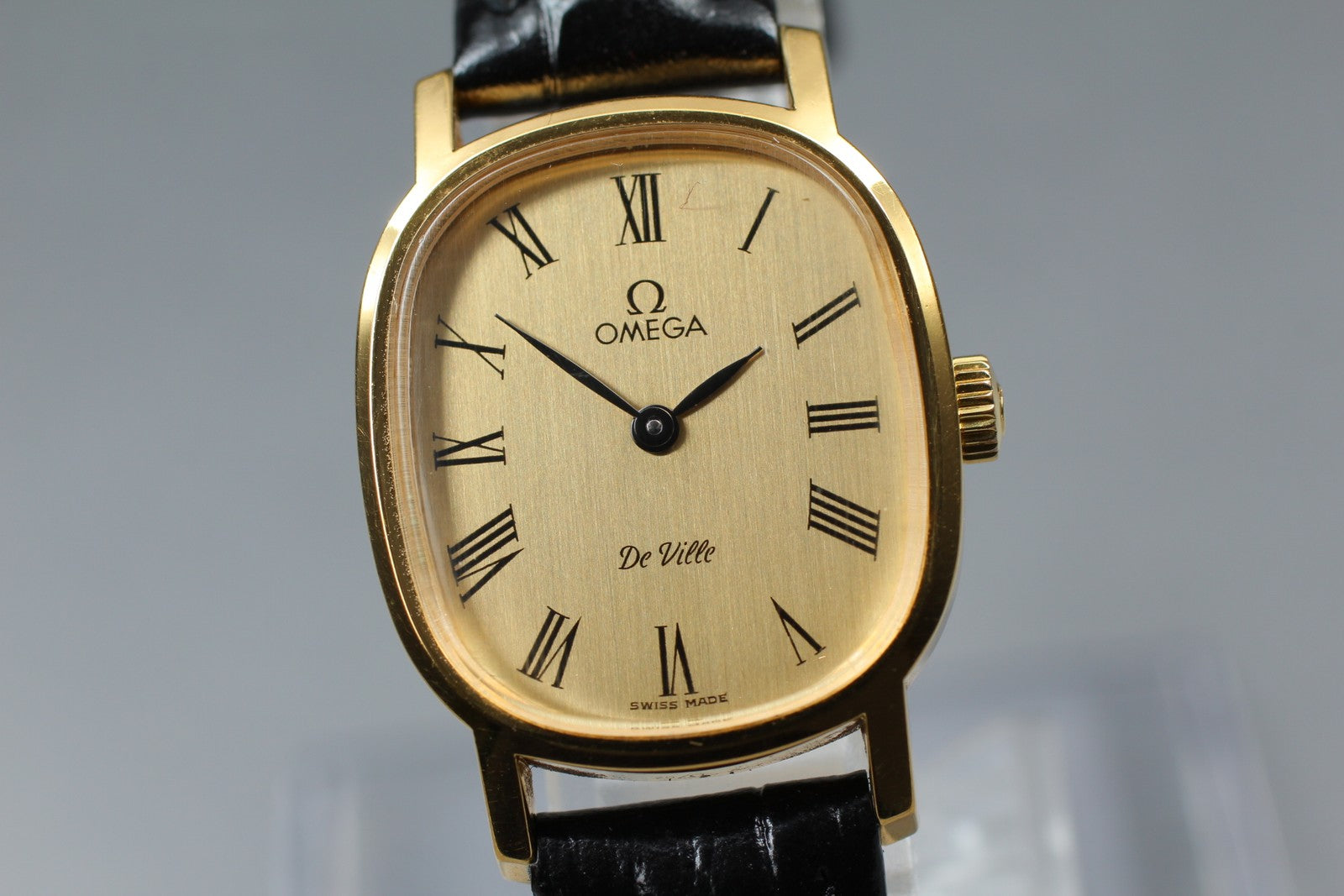 1979 Near MINT OMEGA De Ville 21mm 511.0509 Manual Gold Roman Women's Vintage