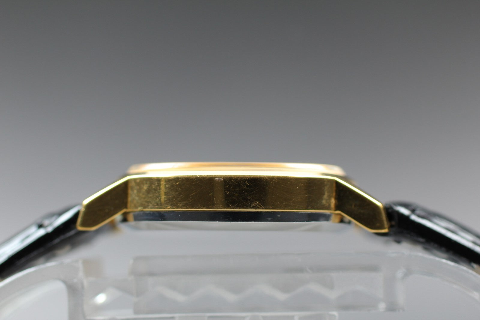 1979 Near MINT OMEGA De Ville 21mm 511.0509 Manual Gold Roman Women's Vintage