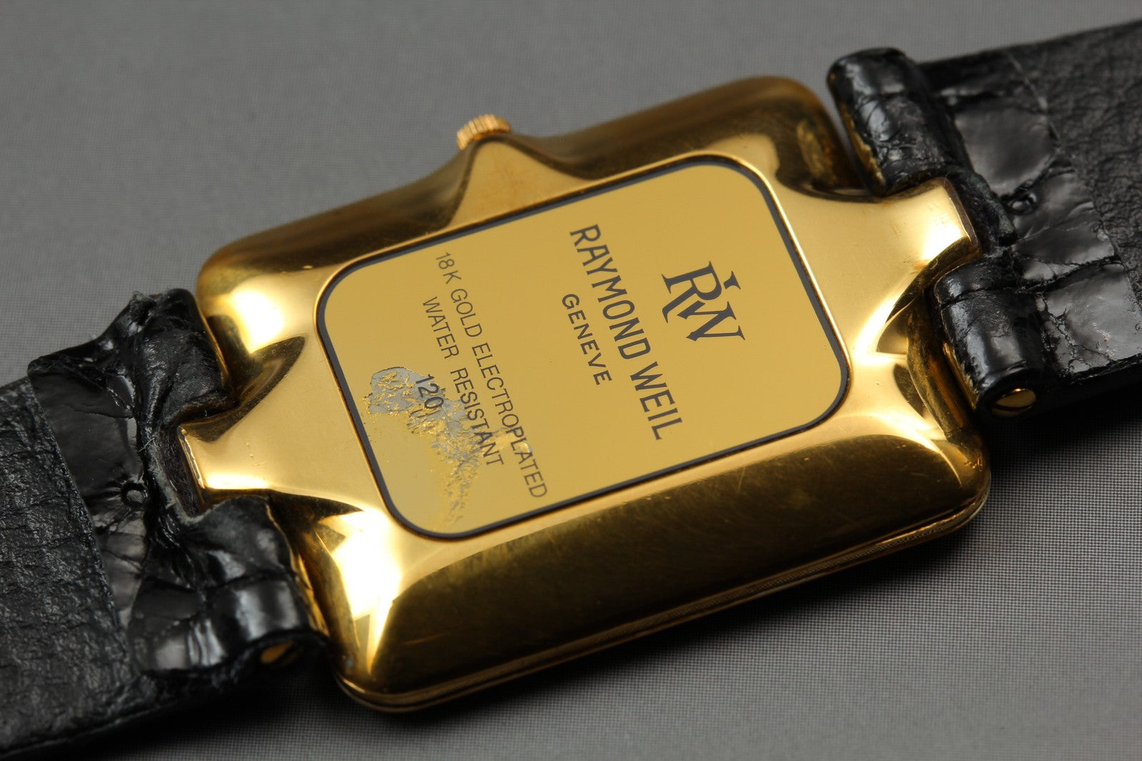 Exc+5 Raymond Weil Othello 120 25mm Gold Dial Diamond Quartz Tank Unisex From JP