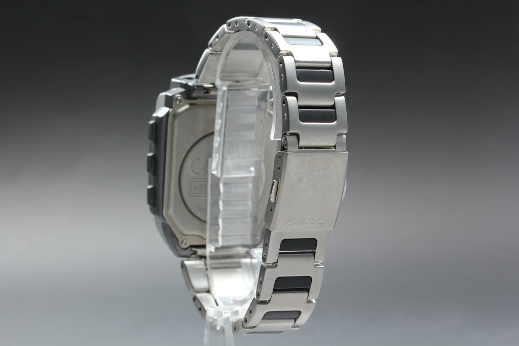 2000s Tested Near MINT Casio Wrist Camera WQV-1 39mm Silver Quartz Men's Vintage