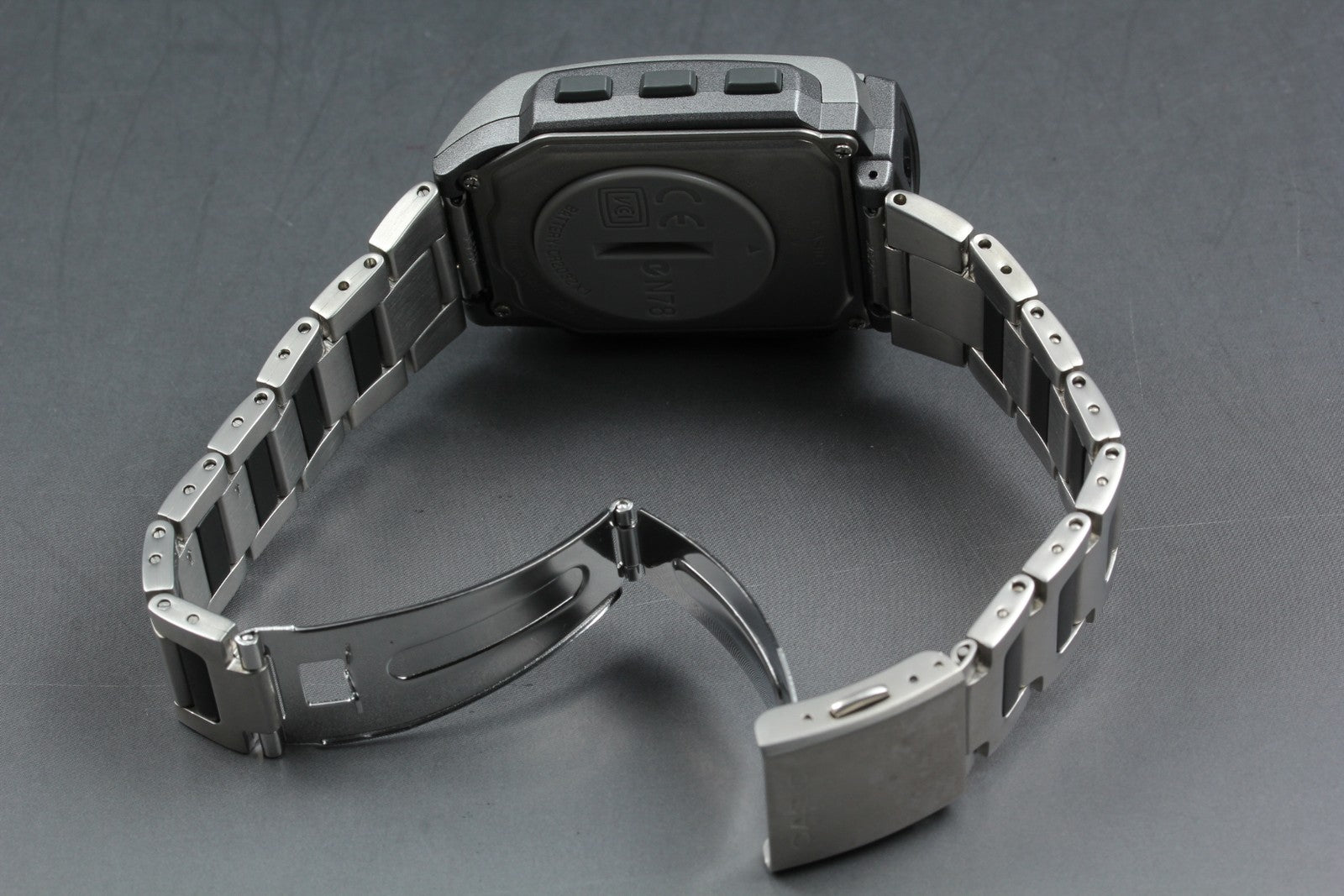 2000s Tested Near MINT Casio Wrist Camera WQV-1 39mm Silver Quartz Men's Vintage