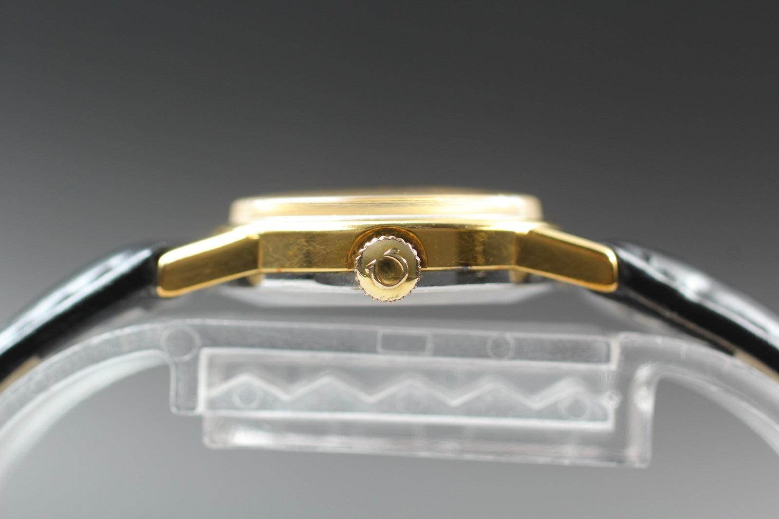 1979 Near MINT OMEGA De Ville 21mm 511.0554 Manual Cal.625 Gold Women's Vintage