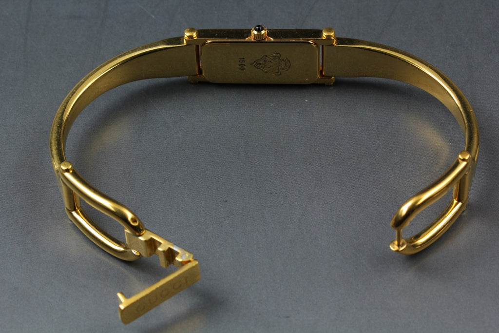 Near MINT Vintage GUCCI 1500 12mm Quartz Gold Dial Bangle Women's From JAPAN