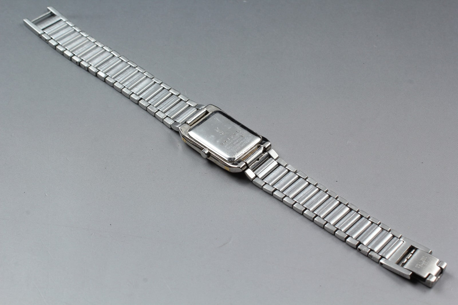 Near MINT Yves Saint Laurent 5421-H04732 18mm Quartz Black Tank Women's Vintage