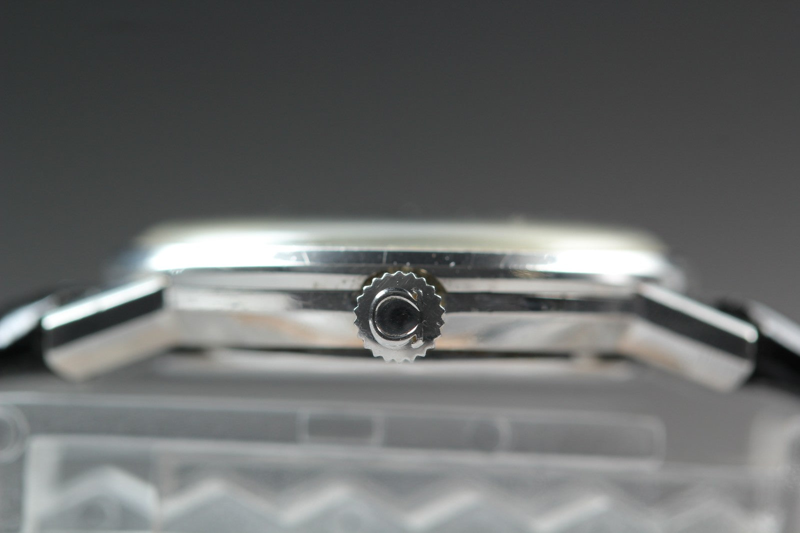 1971 Near MINT OMEGA De Ville 23mm 511.386 Manual Marble Dial Women's Vintage