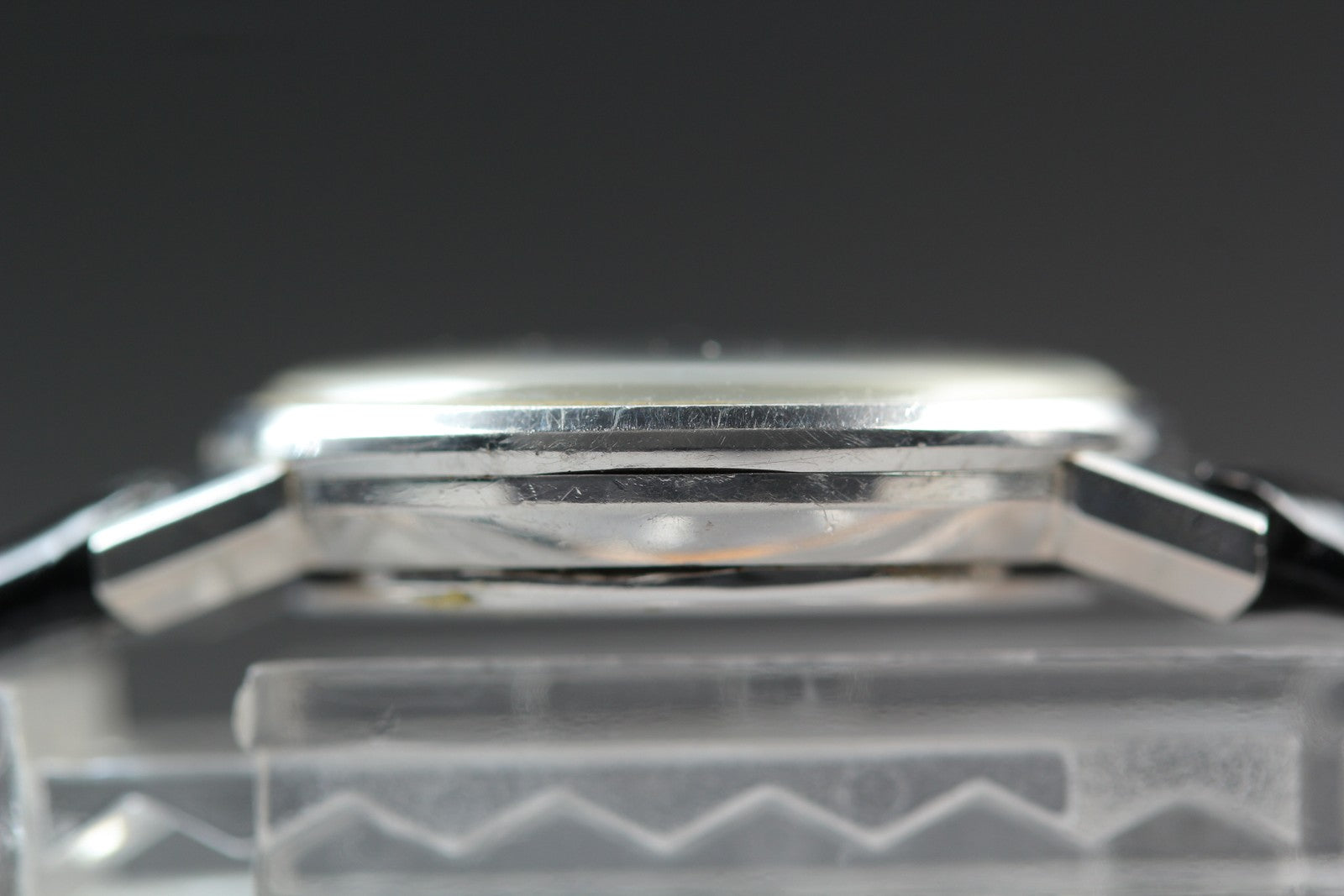 1971 Near MINT OMEGA De Ville 23mm 511.386 Manual Marble Dial Women's Vintage