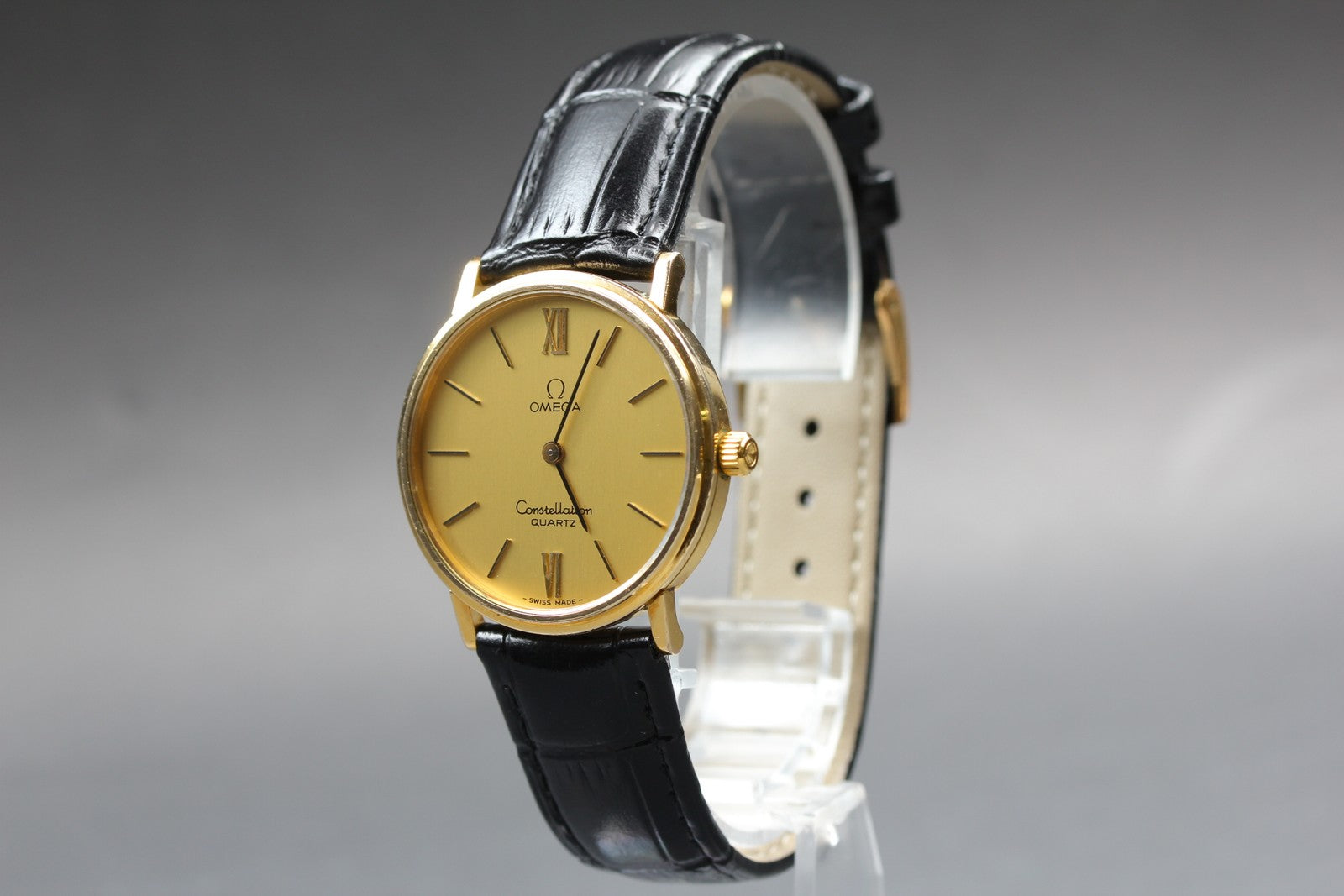1977 Near MINT / Paper OMEGA Constellation 191.032 32mm Quartz Gold Men Vintage
