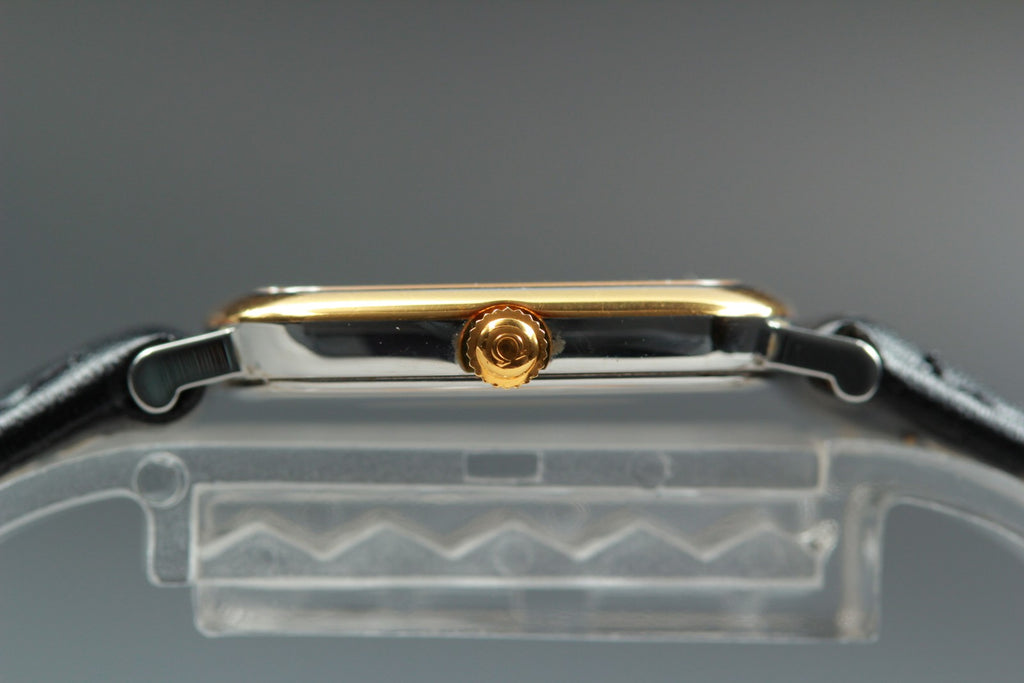1993 Near MINT OMEGA De Ville 23mm 595.3111 Quartz Silver Roman Women's Vintage