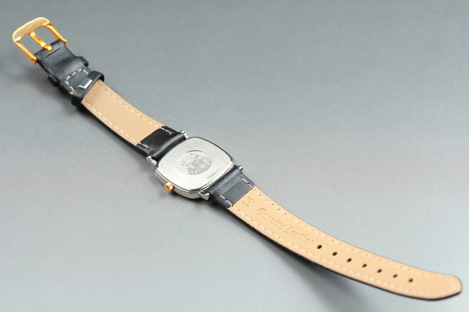 1993 Near MINT OMEGA De Ville 23mm 595.3111 Quartz Silver Roman Women's Vintage