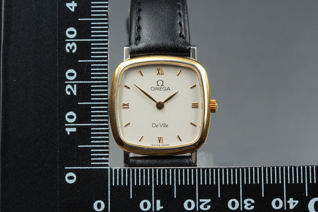 1993 Near MINT OMEGA De Ville 23mm 595.3111 Quartz Silver Roman Women's Vintage