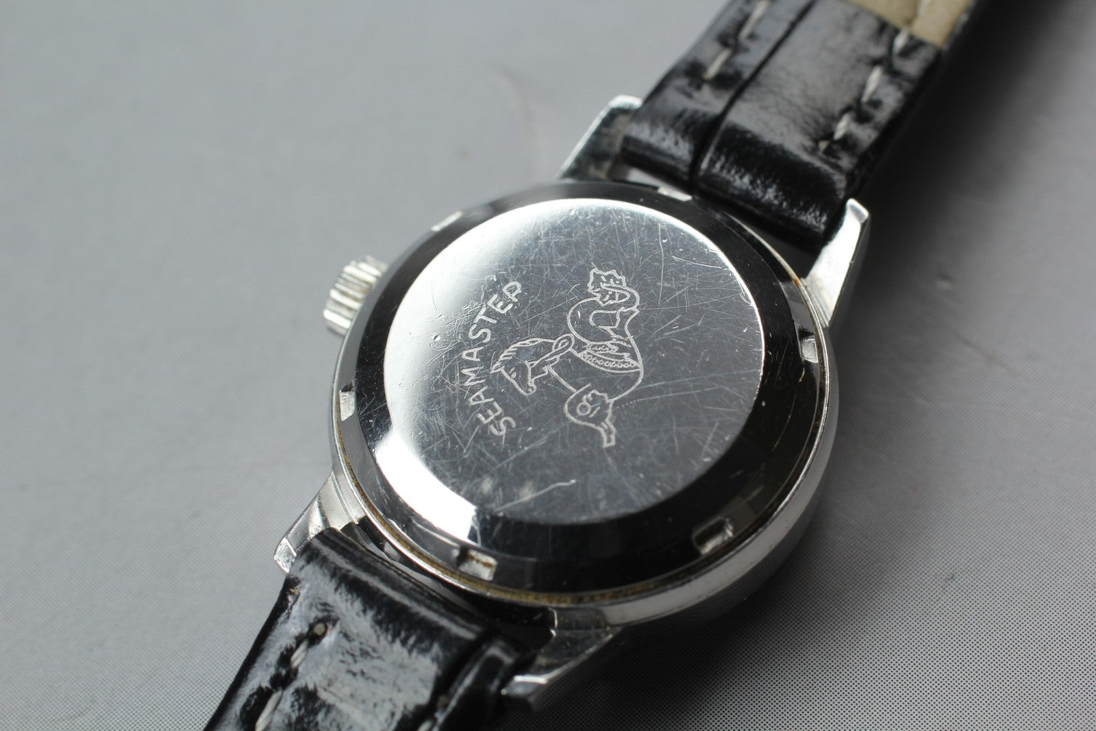 1966 Near MINT OMEGA Seamaster Geneve 21mm 565.002 Automatic Women's Vintage