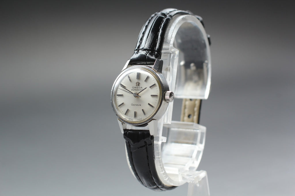 1966 Near MINT OMEGA Seamaster Geneve 21mm 565.002 Automatic Women's Vintage