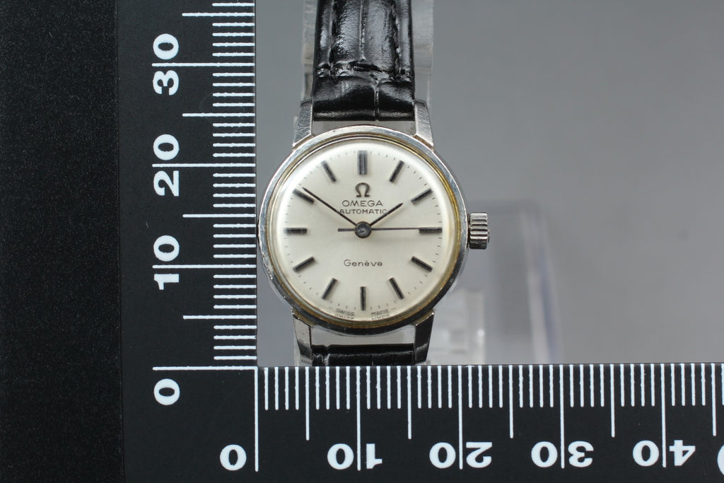 1966 Near MINT OMEGA Seamaster Geneve 21mm 565.002 Automatic Women's Vintage