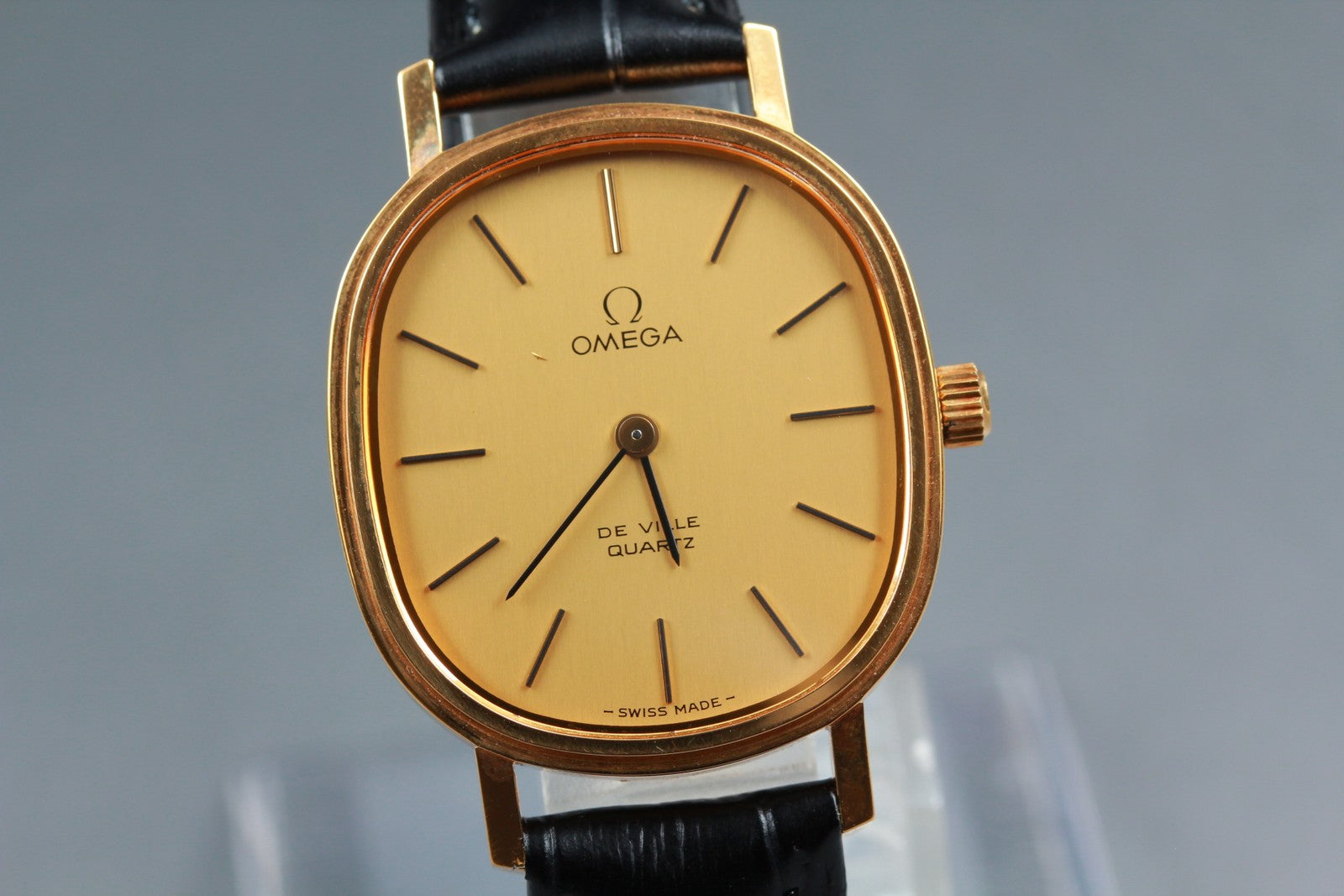 1979 Near MINT OMEGA De Ville 29mm 191.0046 Quartz Cal.1330 Gold Men's Vintage