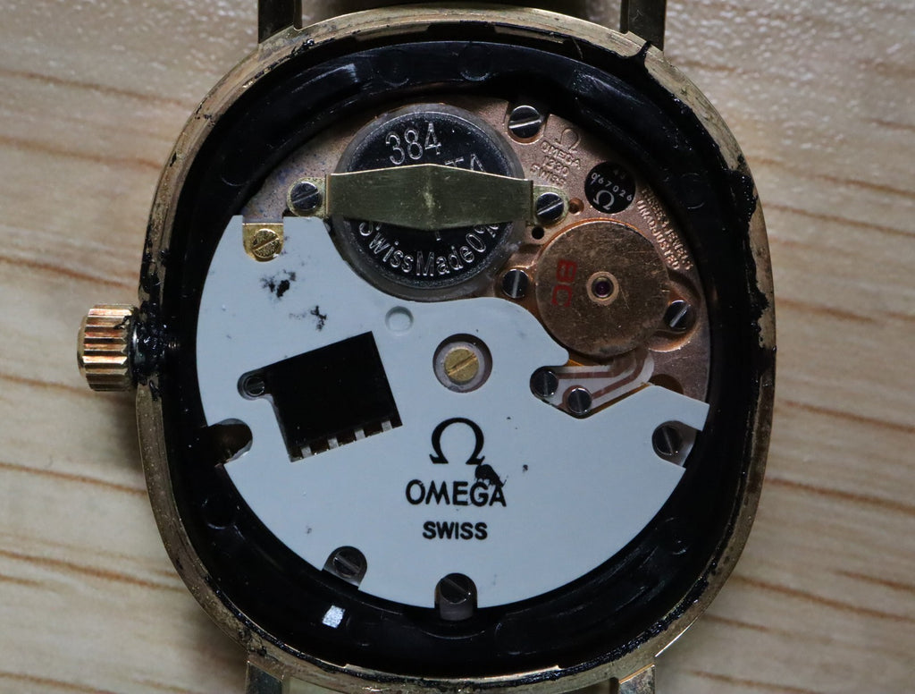 1979 Near MINT OMEGA De Ville 29mm 191.0046 Quartz Cal.1330 Gold Men's Vintage