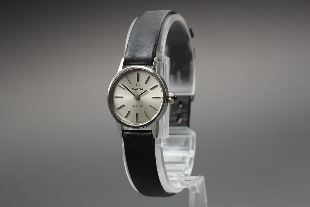 1978 Near MINT / Box OMEGA De Ville 20mm 511.0371 Manual Silver Women's Vintage