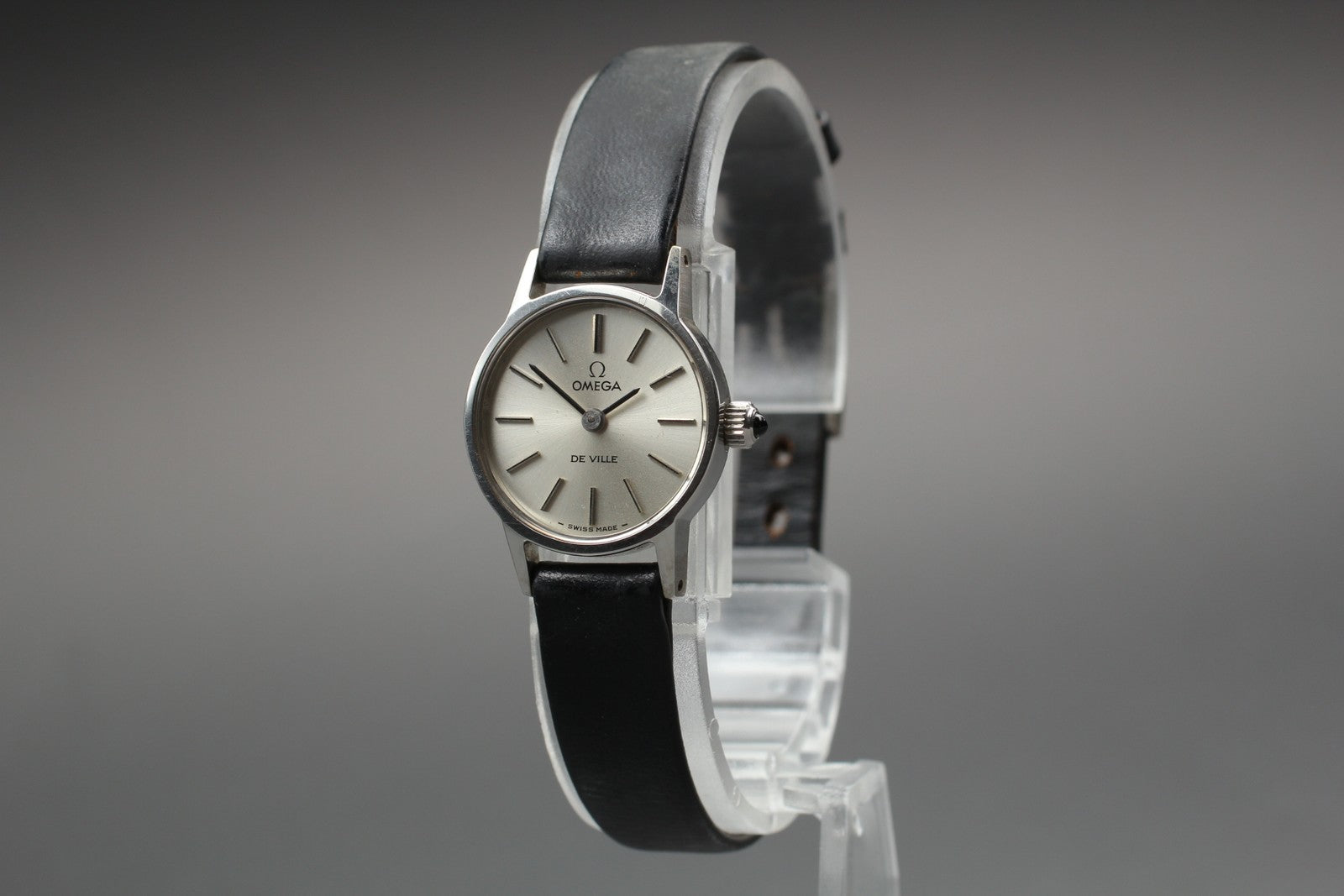 1978 Near MINT / Box OMEGA De Ville 20mm 511.0371 Manual Silver Women's Vintage