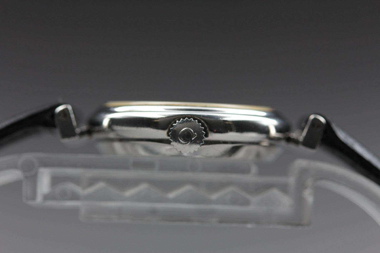 1978 Near MINT OMEGA De Ville 27mm 511.0558 Manual Cal.625 Silver Women Vintage