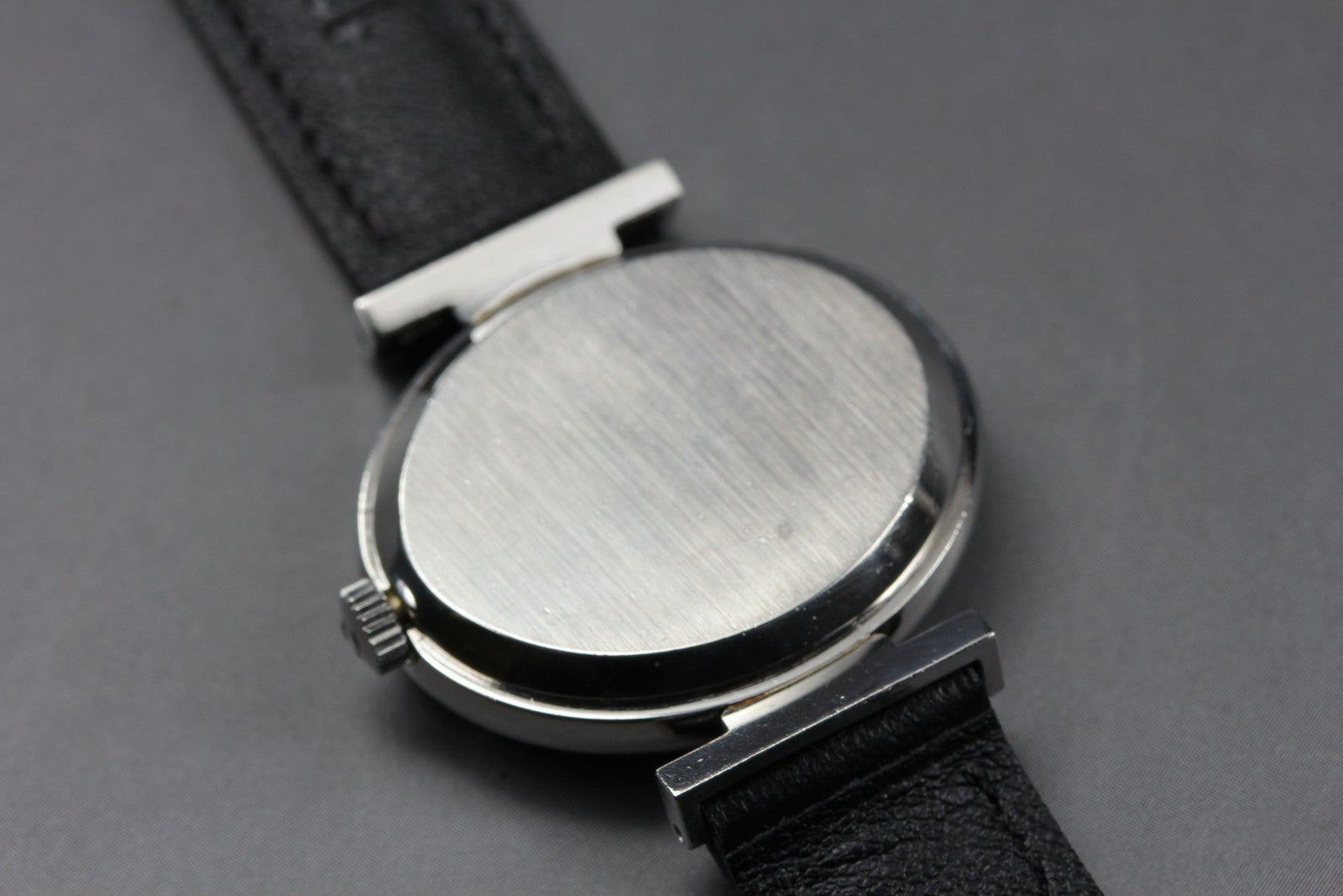 1978 Near MINT OMEGA De Ville 27mm 511.0558 Manual Cal.625 Silver Women Vintage