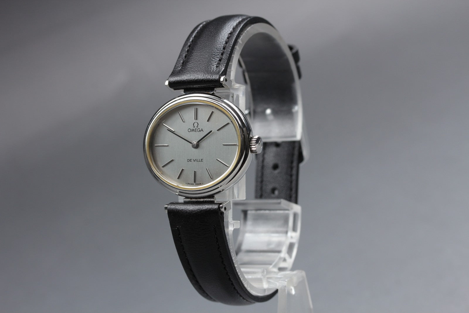 1978 Near MINT OMEGA De Ville 27mm 511.0558 Manual Cal.625 Silver Women Vintage