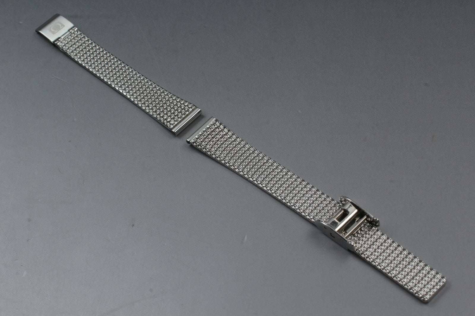 Near MINT OMEGA Milanese/Mesh Band 12mm Stainless Bracelet Women's Vintage