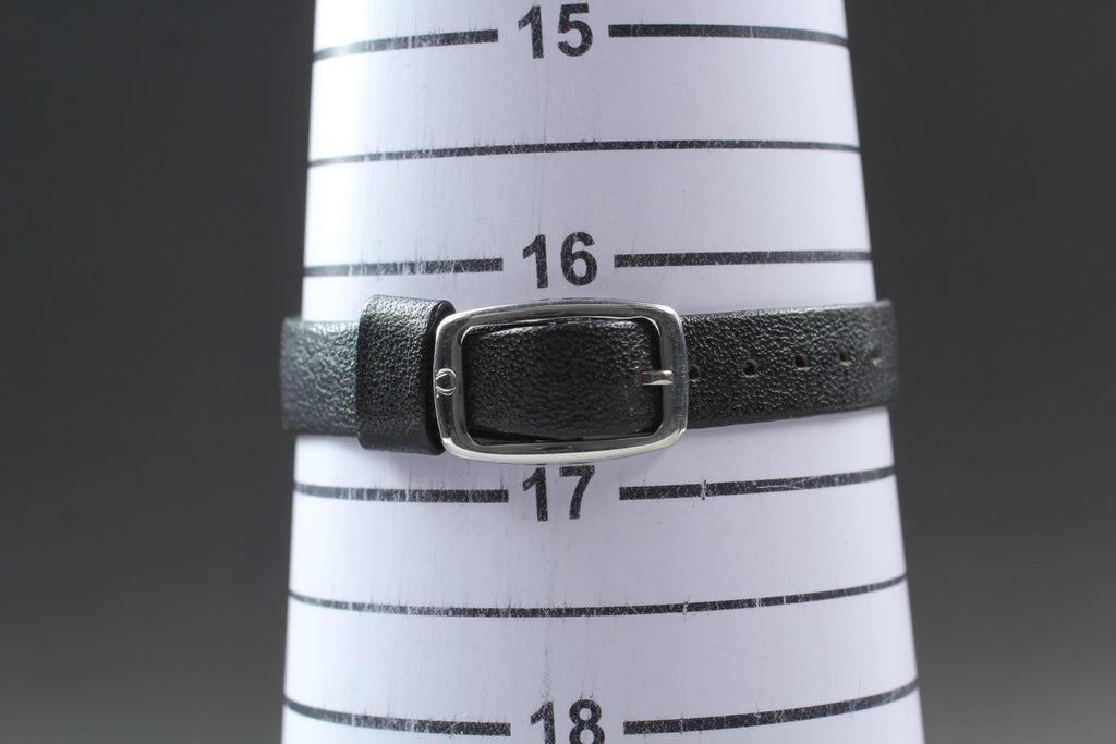 1979 Near MINT/Box OMEGA De Ville 24mm 511.0413 Manual Wind Silver Women Vintage