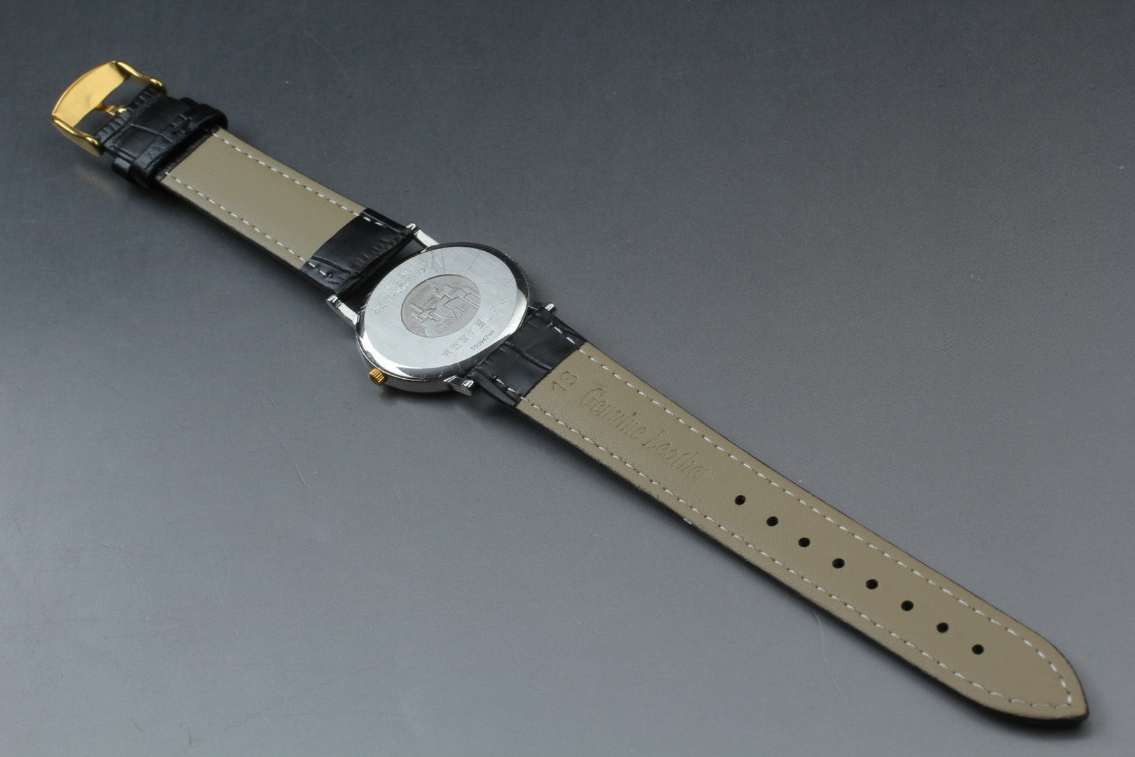 1990s Near MINT OMEGA De Ville 32mm 196.2432 Quartz Cal.1532 Gold Men's Vintage