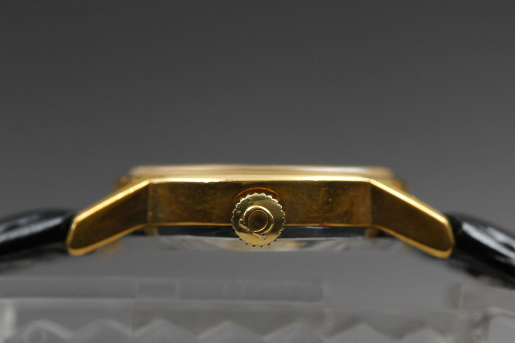 1977 Near MINT OMEGA De Ville 24mm 511.0508 Manual Gold Roman Women's Vintage