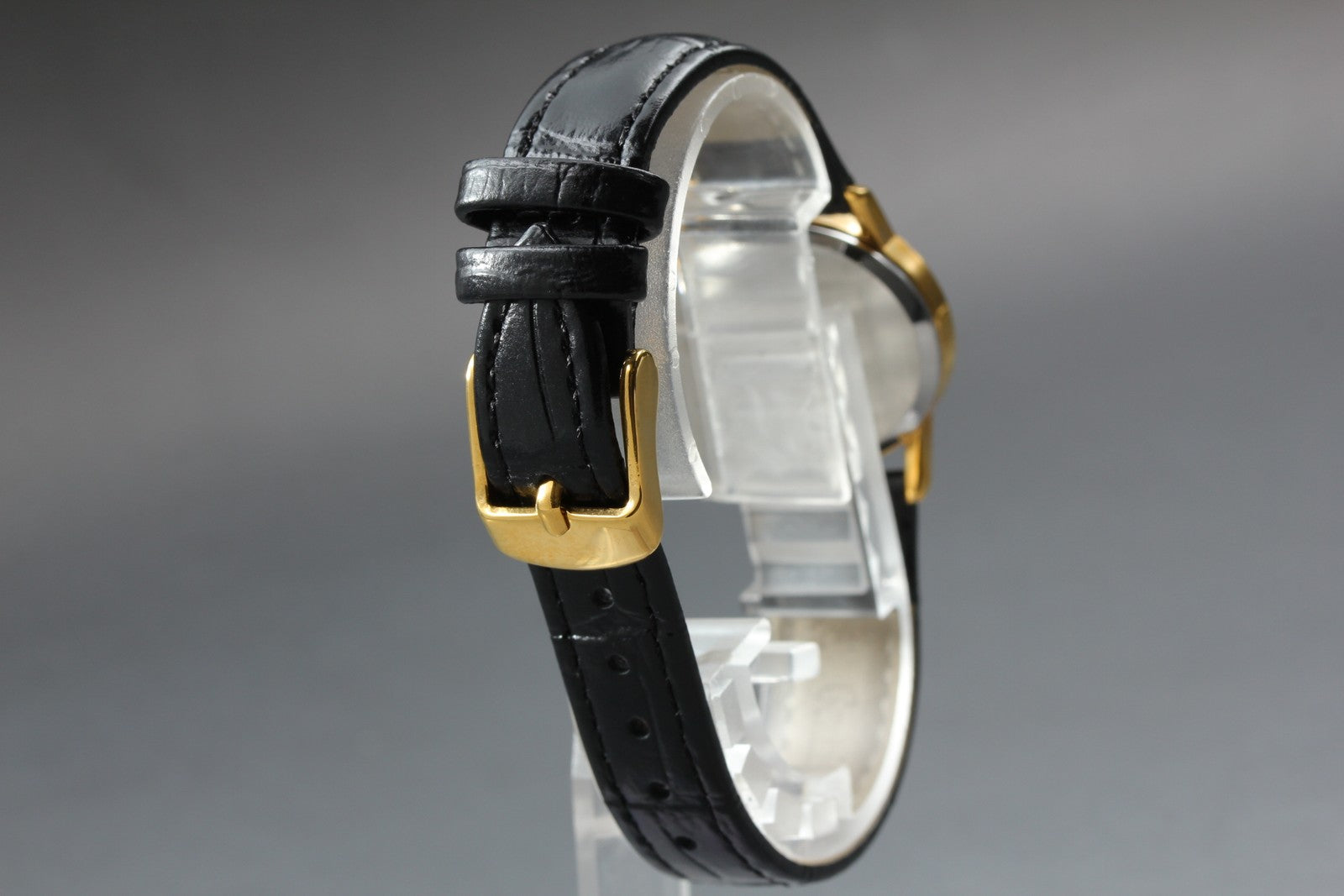 1977 Near MINT OMEGA De Ville 24mm 511.0508 Manual Gold Roman Women's Vintage
