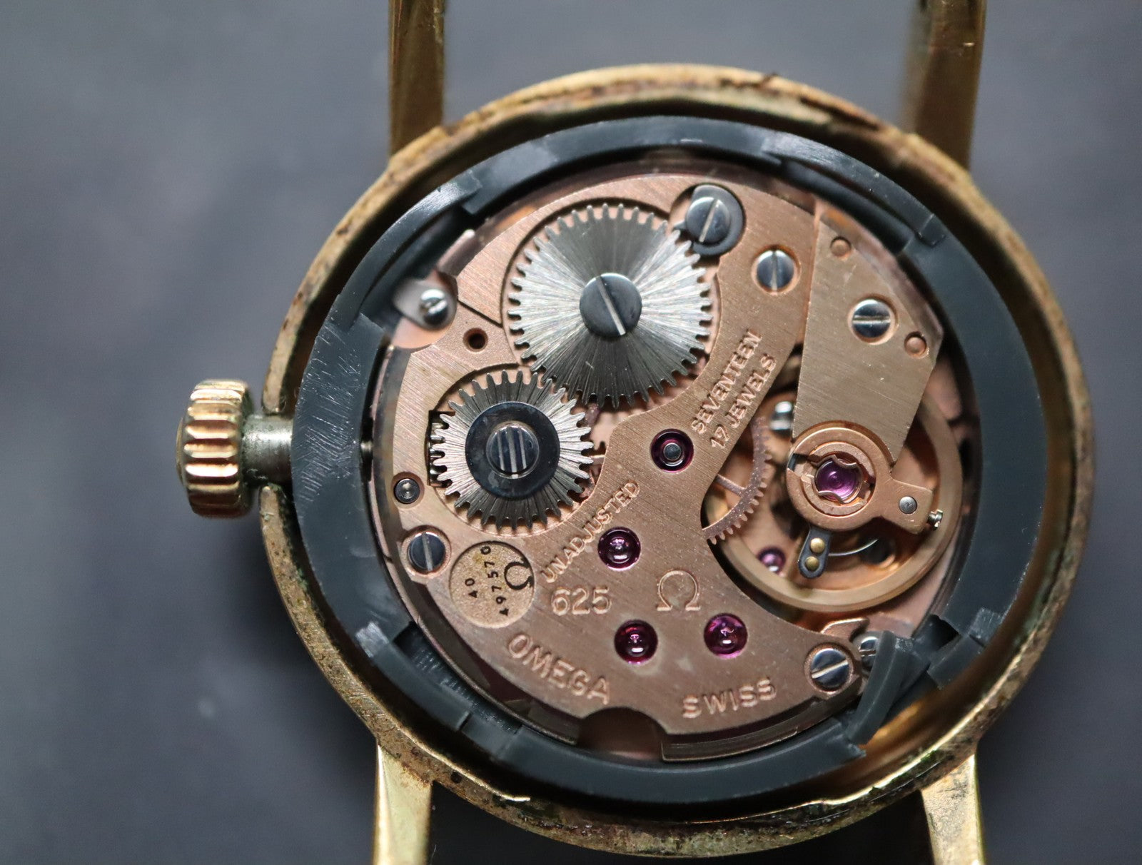 1977 Near MINT OMEGA De Ville 24mm 511.0508 Manual Gold Roman Women's Vintage