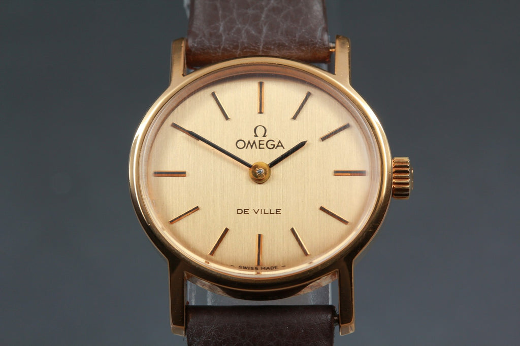 1975 Near MINT OMEGA De Ville 24mm 511.0508 Manual Gold Dial Women's Vintage