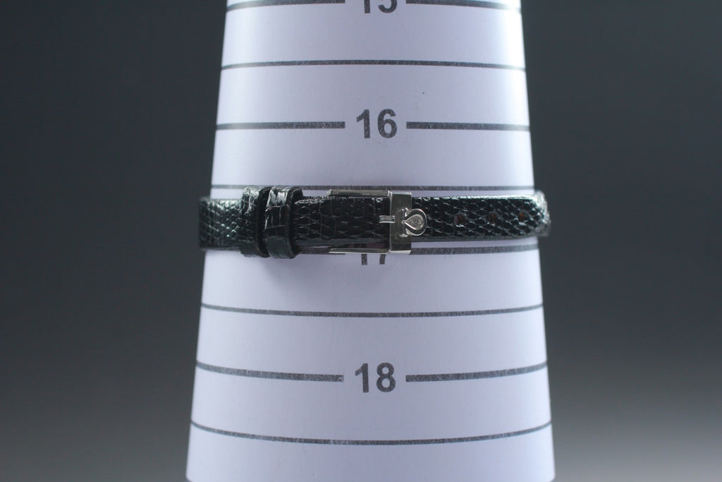 1980 Near MINT OMEGA De Ville 24mm 591.0103 Quartz Silver Dial Women's Vintage