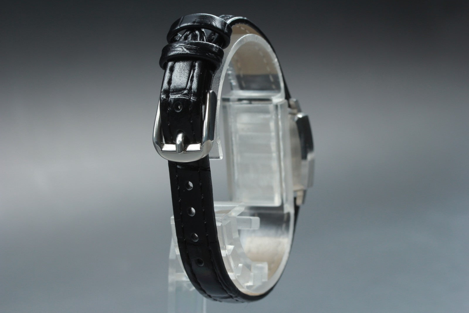 1972 Near MINT OMEGA Geneve 20mm 511.385 Manual Wind Silver Dial Women's Vintage