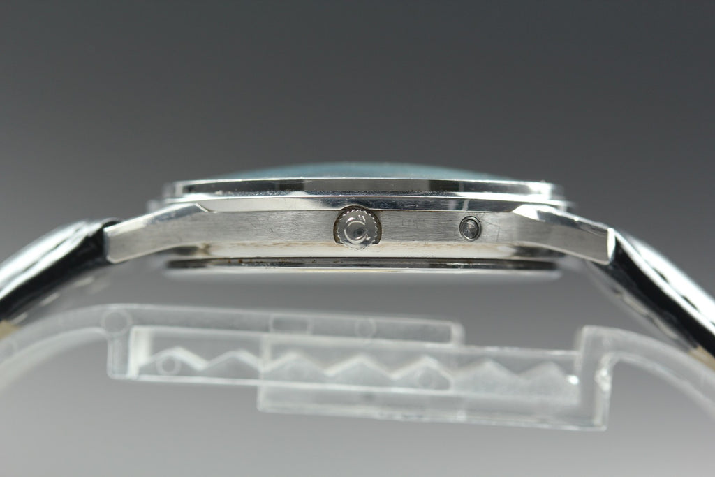 1979 Near MINT OMEGA De Ville 33mm 196.0158 Quartz Silver Dial Men's Vintage