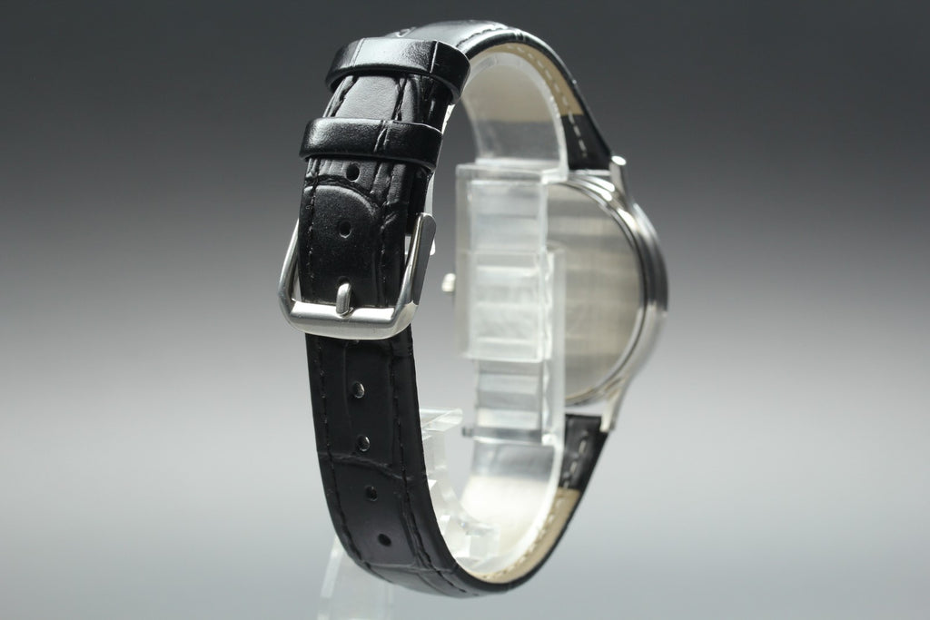 1979 Near MINT OMEGA De Ville 33mm 196.0158 Quartz Silver Dial Men's Vintage