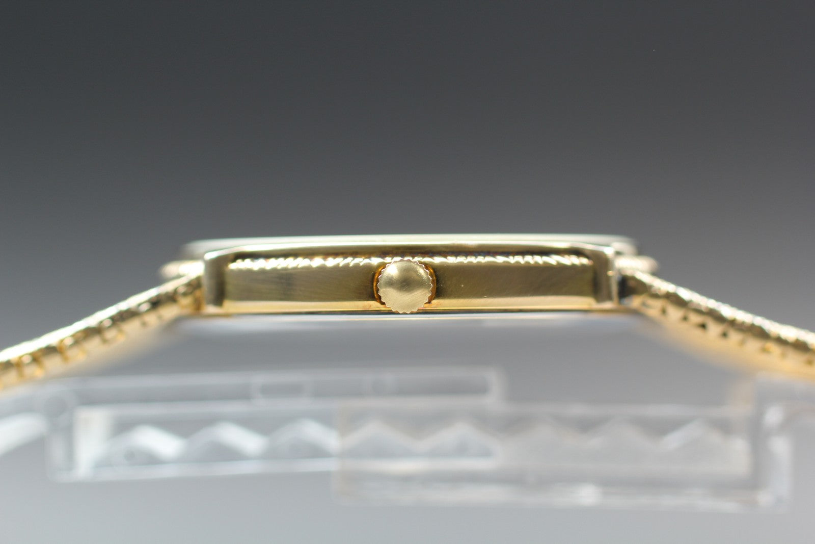 Near MINT LONGINES 150 6773 30mm Quartz L150.2 Gold Dial Men's Watch Vintage