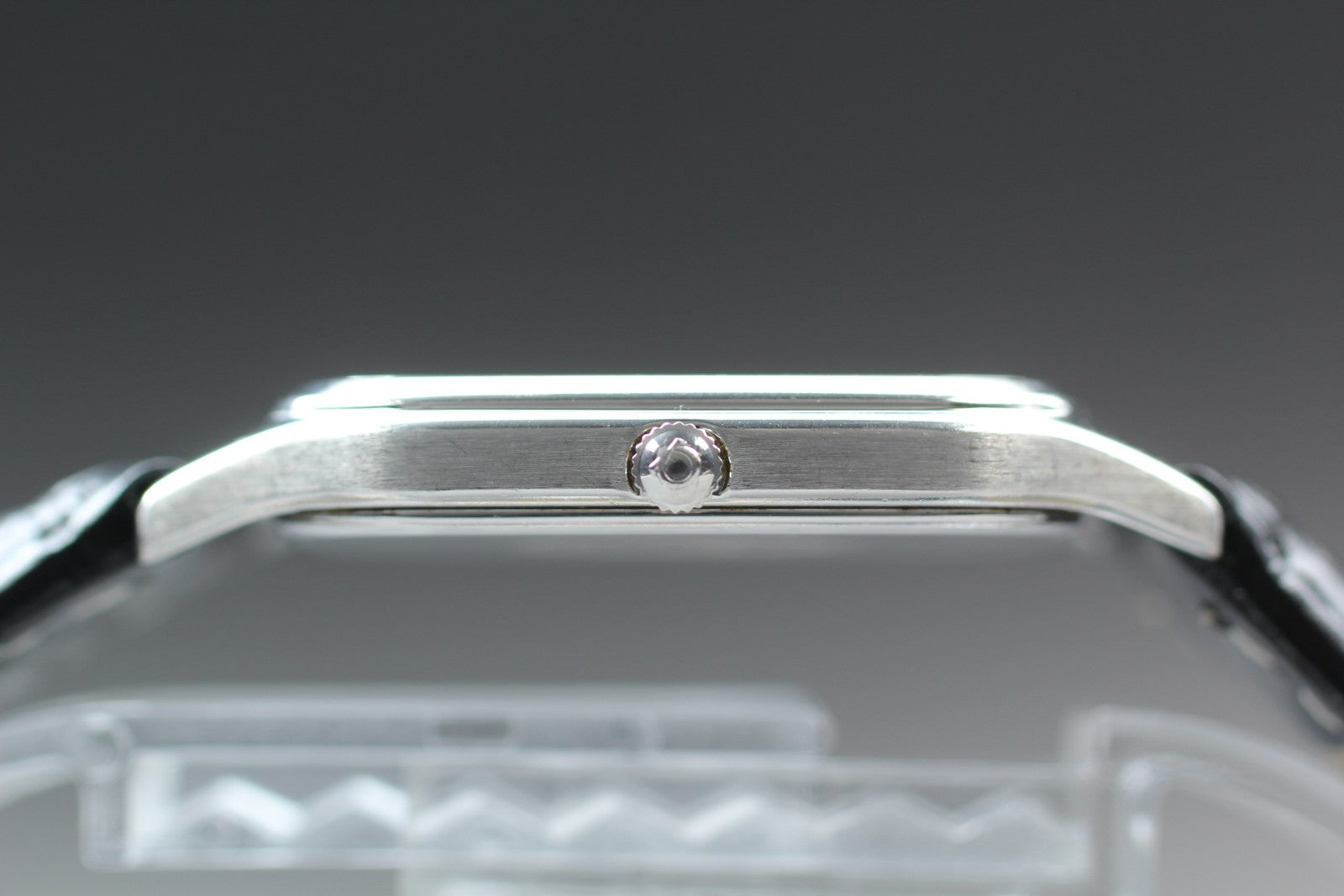 1987 Near MINT OMEGA Seamaster 31mm 196.0311 Quartz Silver Dial Men's Vintage